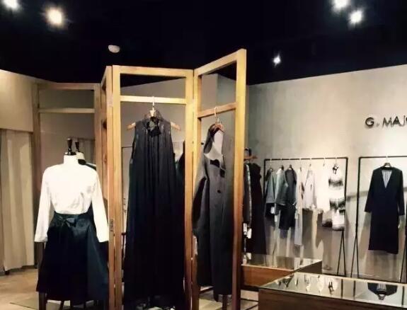 南寧服裝店裝修